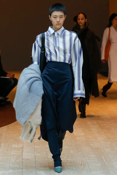 Look 20